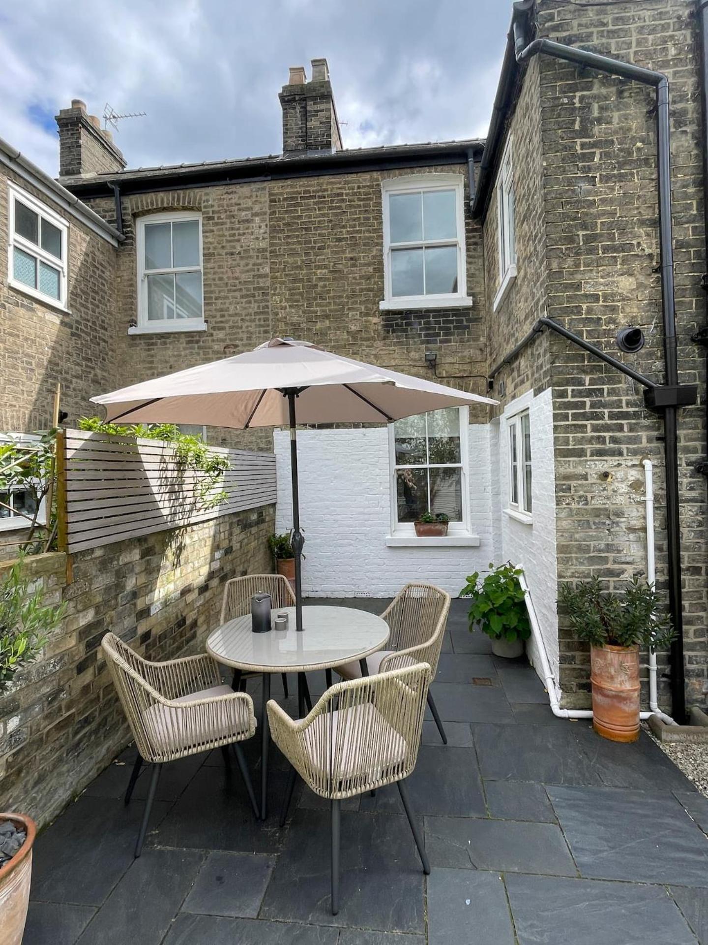 Fantastic Victorian House, Excellent City Location - Cambridge Homehost Eksteriør billede